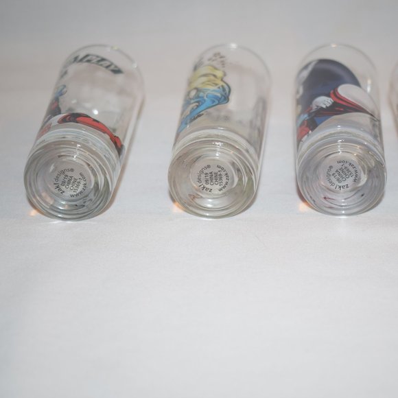 2019 Set of 4 Zak Designs Harley Quinn Tall Shot Glasses - Picture 9 of 10